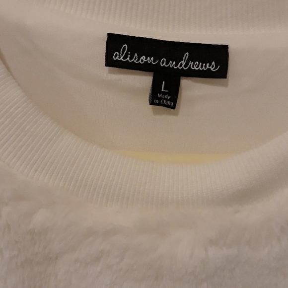 Sweater - Picture 5 of 5